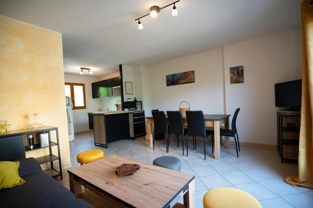 T3 Au Plan D'Eau D'Embrun Avec Garage Et Terrasse Apartment ภายนอก รูปภาพ