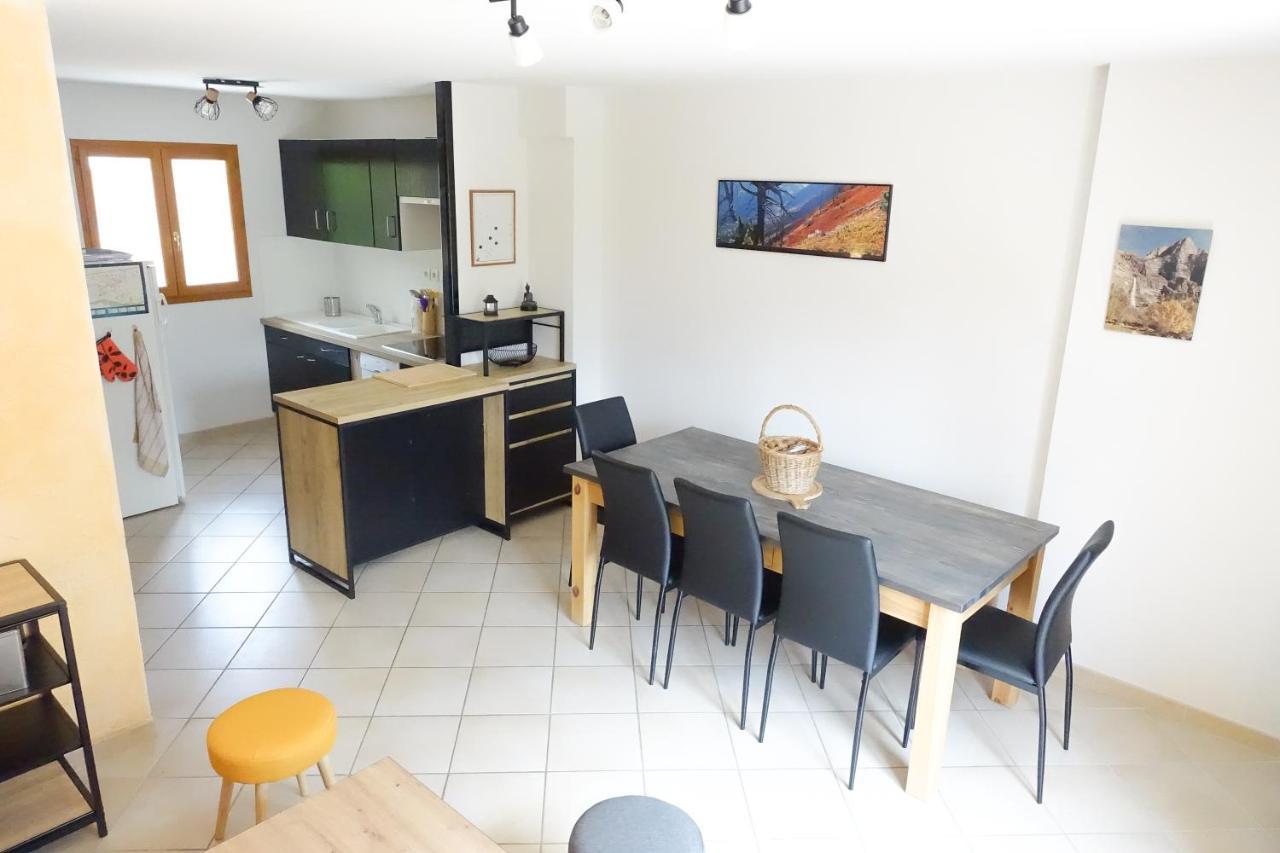 T3 Au Plan D'Eau D'Embrun Avec Garage Et Terrasse Apartment ภายนอก รูปภาพ