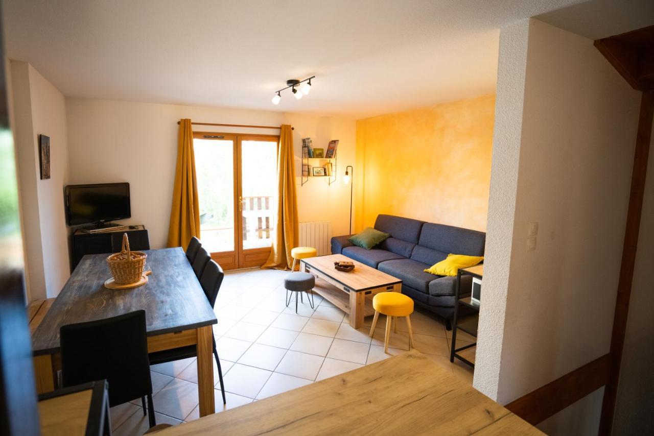 T3 Au Plan D'Eau D'Embrun Avec Garage Et Terrasse Apartment ภายนอก รูปภาพ