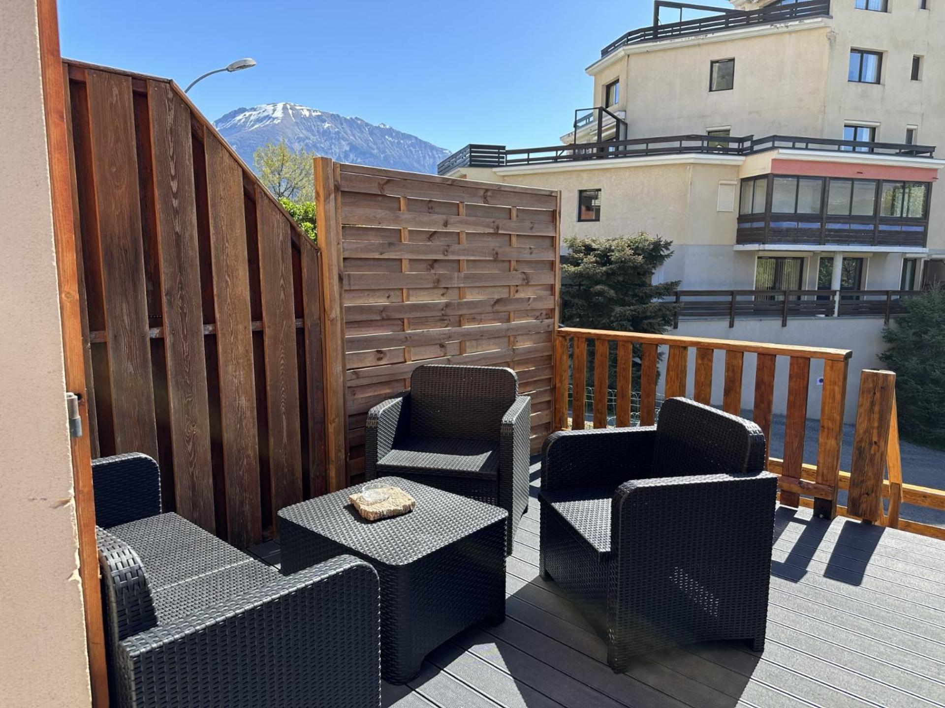 T3 Au Plan D'Eau D'Embrun Avec Garage Et Terrasse Apartment ภายนอก รูปภาพ
